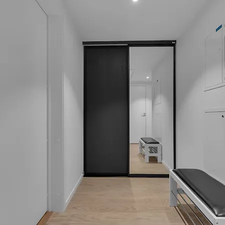 Moderne Pa Ytre Strandkanten Apartment *
